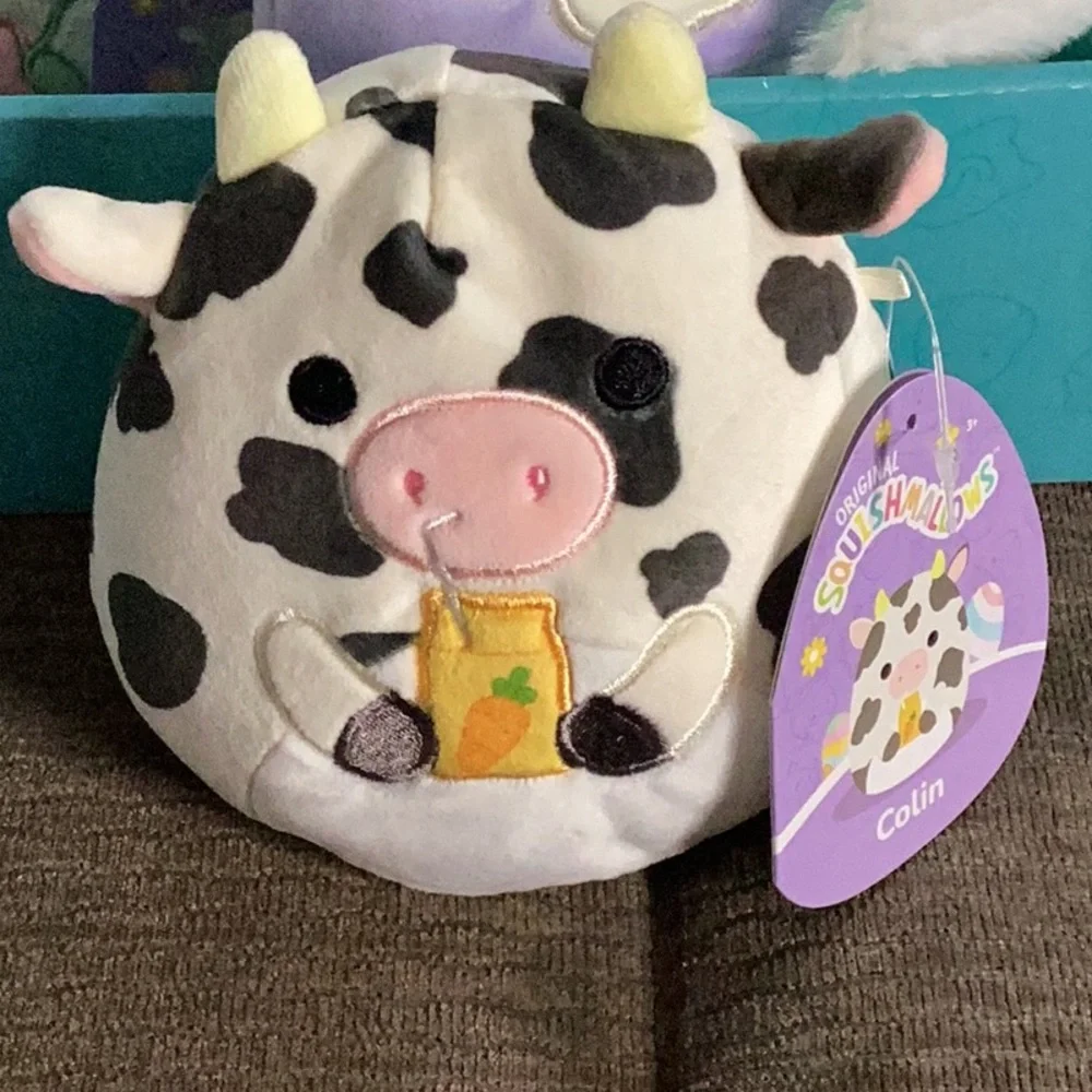 NWT Colin the Cow Holding Juice Squishmallow 5 inch - Picture 1 of 1
